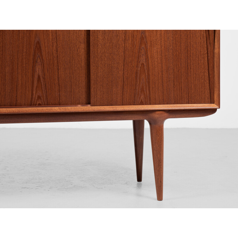 Mid century Danish highboard in teak model 19 by Omann Jun, 1960s