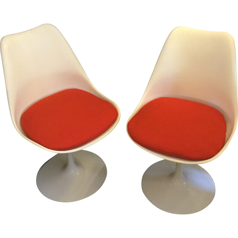 Paire de chaises "Tulipes" pivotantes Edition Knoll International - 1970