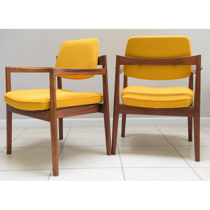 Pair of vintage armchairs by Jens Risom, 1968