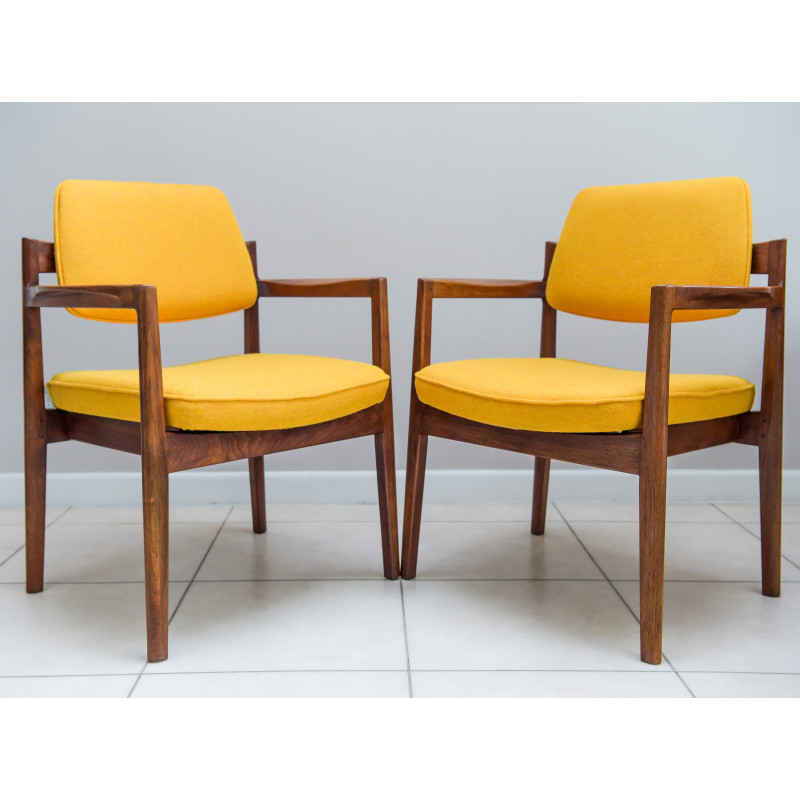 Pair of vintage armchairs by Jens Risom, 1968