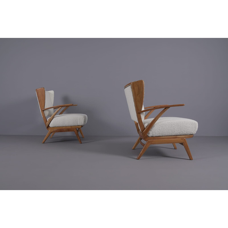 Paar vintage houten en witte boucle fauteuils, jaren 1950