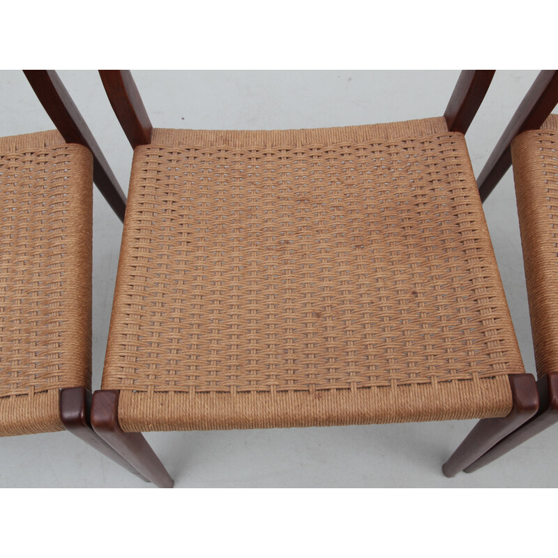 Set of 4 sandinavian vintage teak chairs model 71 by Niels O. Møller