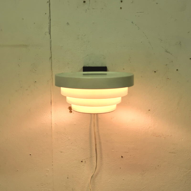 Minimalist mid century wall lamp by Raak, Netherlands 1950s