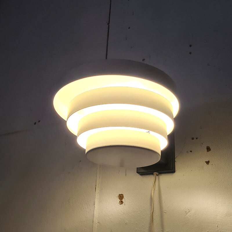 Minimalist mid century wall lamp by Raak, Netherlands 1950s