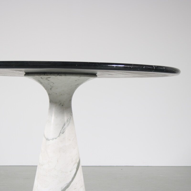 Table vintage en marbre blanc avec plateau rond en marbre noir par Angelo Mangiarotti pour Skipper, Italie 1960