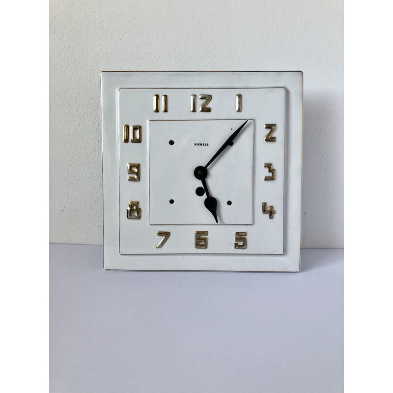 Reloj de pared Art Decó Kienzle con esfera de porcelana y números dorados, Alemania años 20