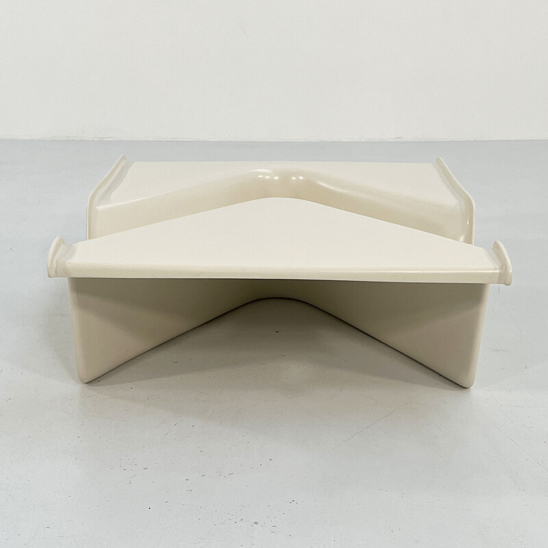 Vintage white Kappa coffee table in fiberglass by Cesare Leonardi and Franca Stagi for Fiarm, 1970s