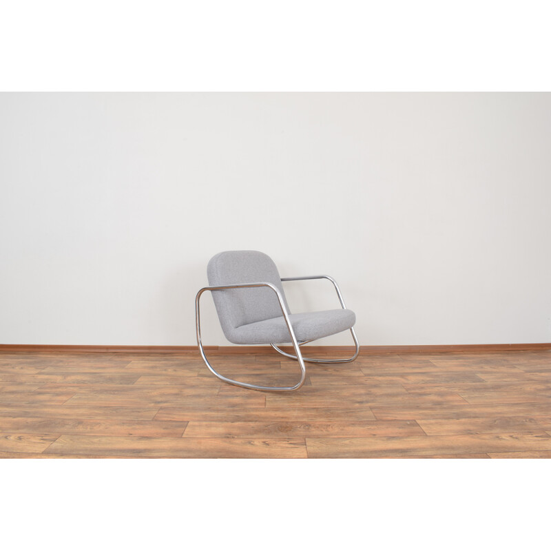 Vintage Bauhaus rocking chair in metal and chrome with Gray upholstered seat and backrest, Germany 1960s