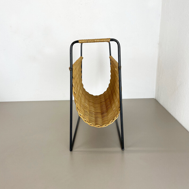 Mid-century rattan Bauhaus magazine rack, France 1970s