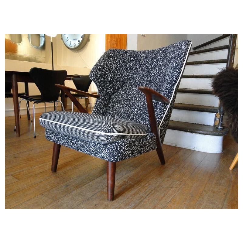Decorative lounge chair by Danish designer Kurt Olsen for Slagelse Mobelvaerk - 1950s
