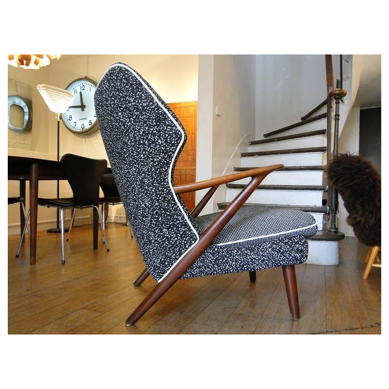 Decorative lounge chair by Danish designer Kurt Olsen for Slagelse Mobelvaerk - 1950s