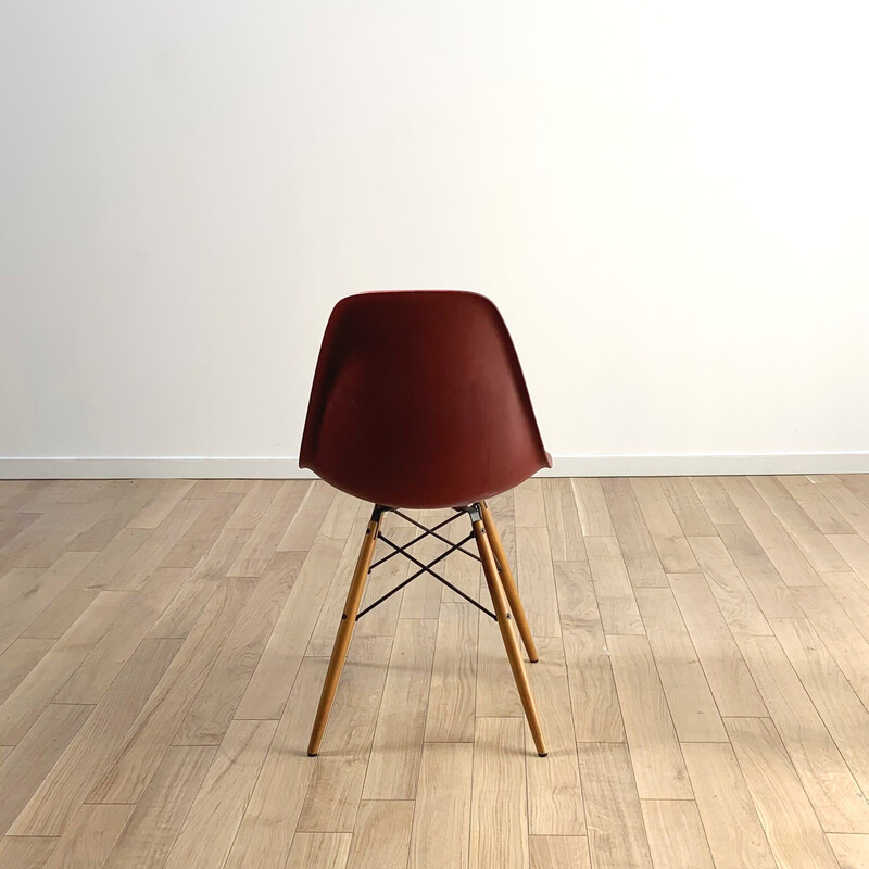 Sedia vintage Dsw di Charles e Ray Eames per Vitra