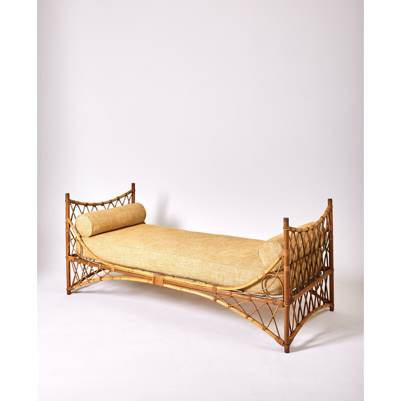 Rattan francês vintage e cama de tecido, 1960