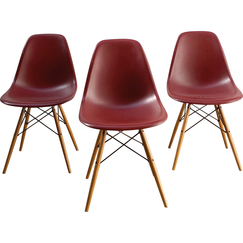 Vintage Dsw chair by Charles and Ray Eames for Vitra