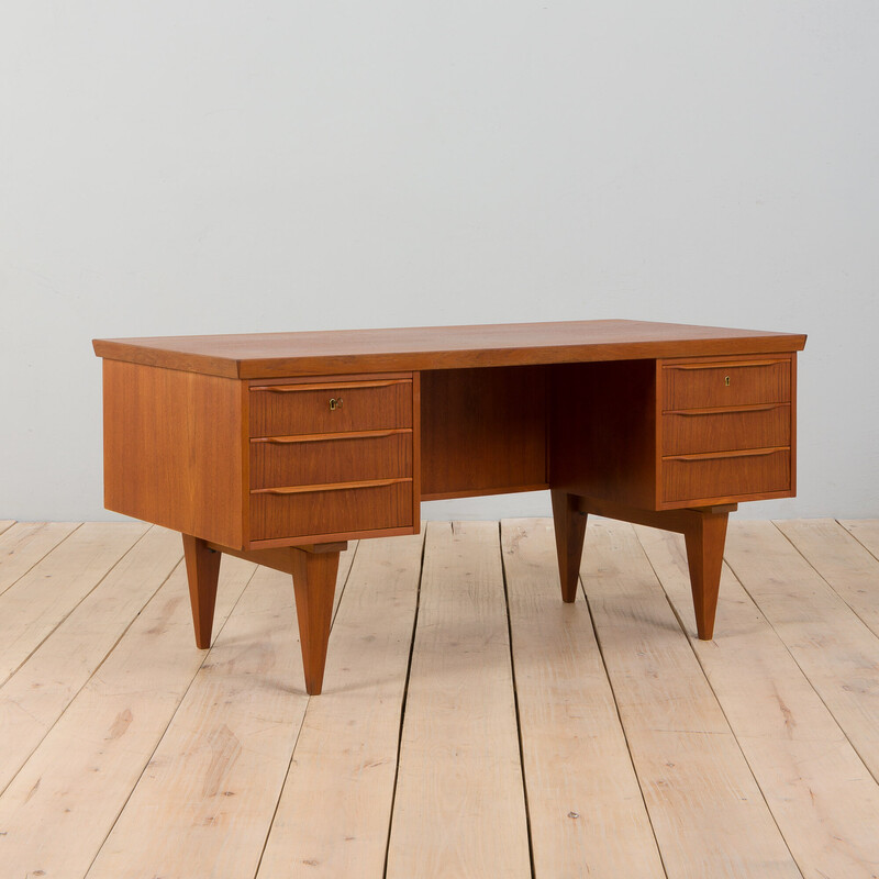 Deens vintage teakhouten bureau, 1960