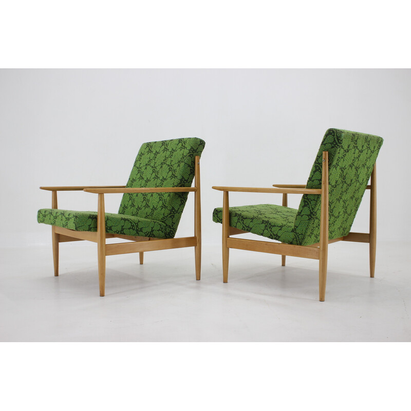 Paire de fauteuils vintage en bois de hêtre avec tapisserie par Ton ,Tchécoslovaquie 1960