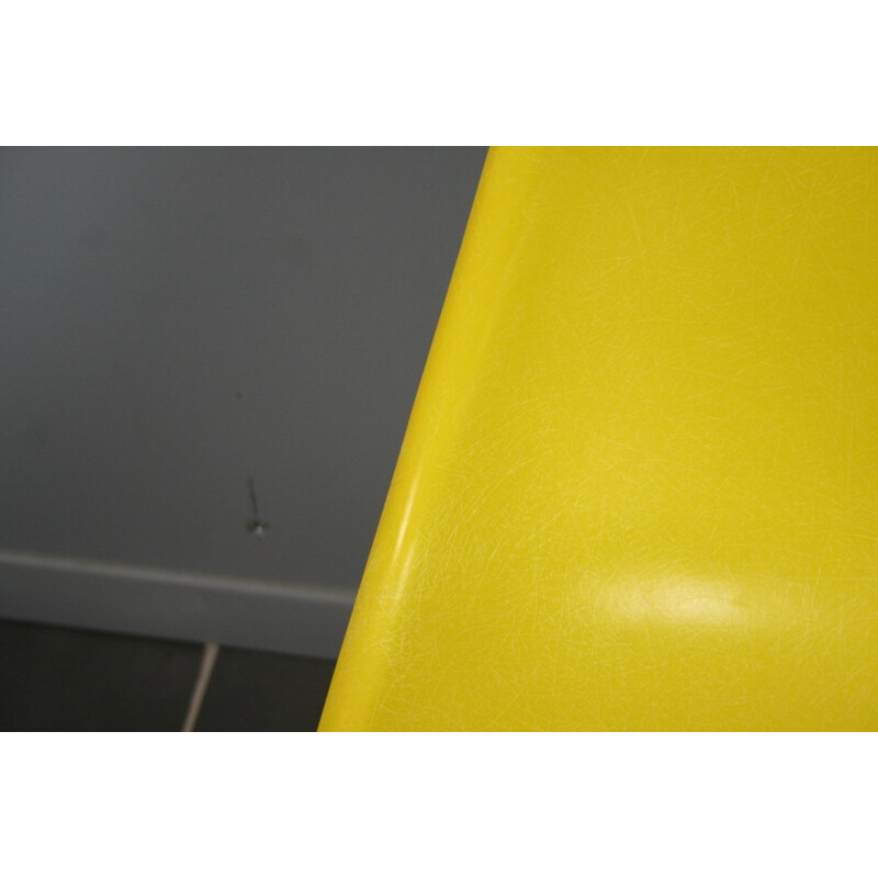 Chaise "dsx" jaune en fibre de verre et en chrome de Eames pour Herman Miller - 1960