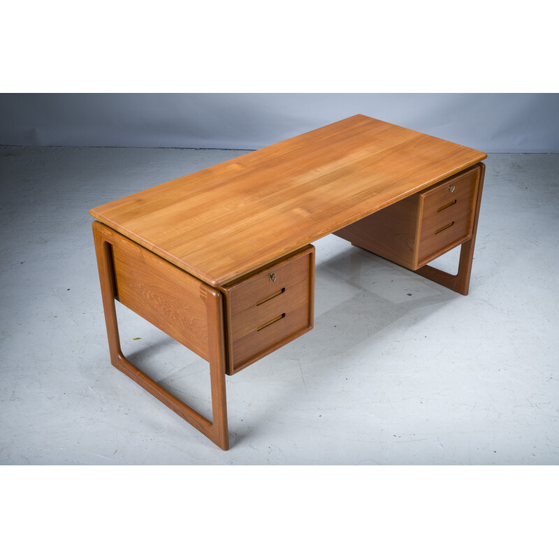 Deens vintage teakhouten bureau van Dyrlund, 1970