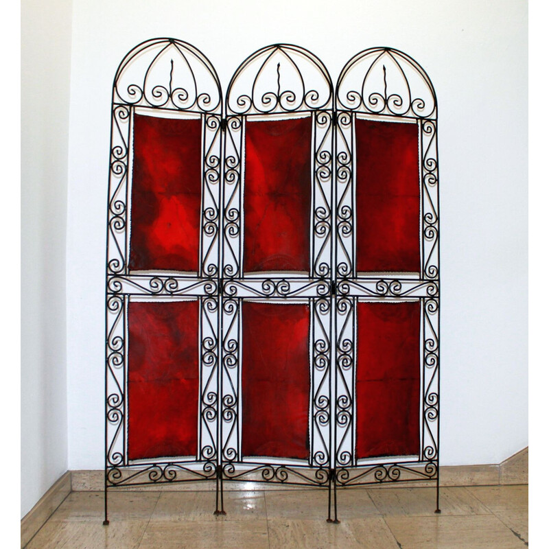 Vintage orientalist screen in wrought iron and painted leather