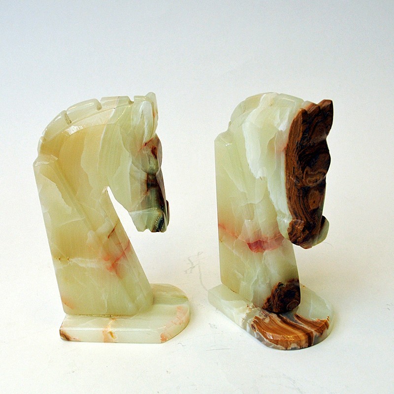 Pair of vintage handacarved onyx horseheads bookends, Italy 1970s