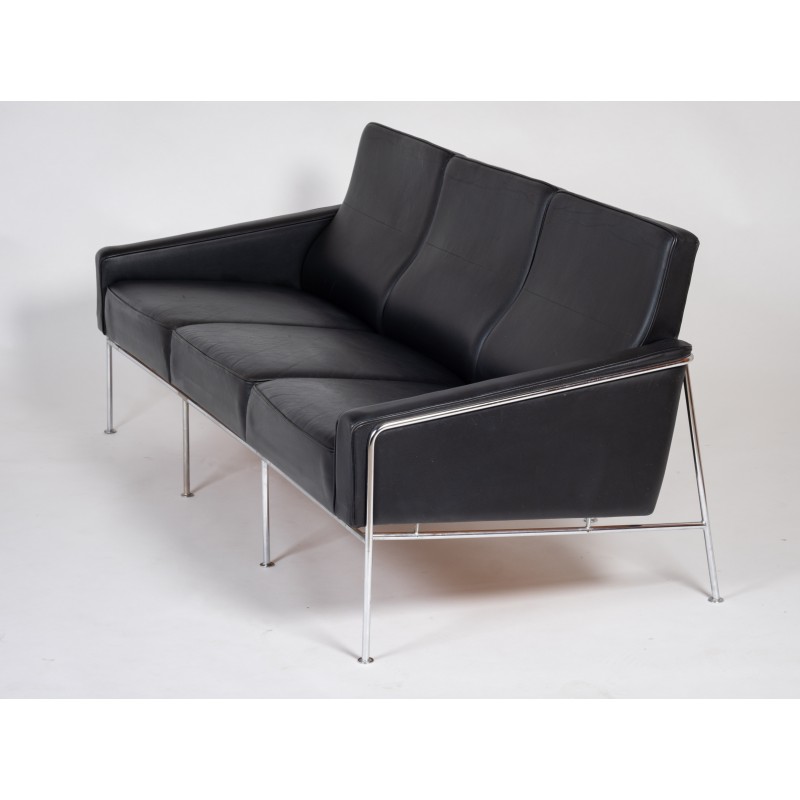 Vintage Airport sofa by Arne Jacobsen for Fritz Hansen, 1960s