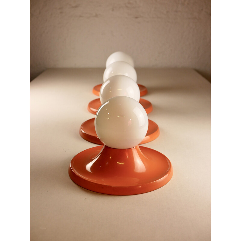 Set van 4 vintage wandlampen van gelakt metaal en wit opaline glas van Castiglioni voor Flos, Italië 1970
