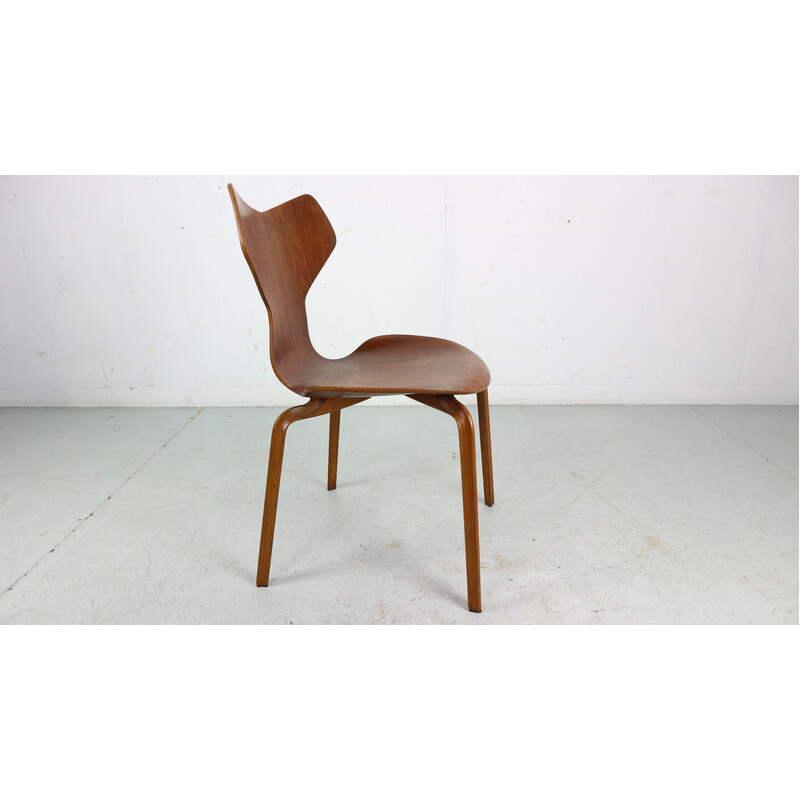 Silla de madera Vintage Grand Prix 4130 de Arne Jacobsen