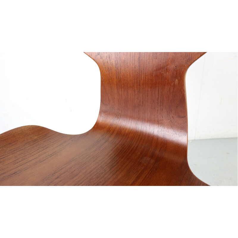 Silla de madera Vintage Grand Prix 4130 de Arne Jacobsen