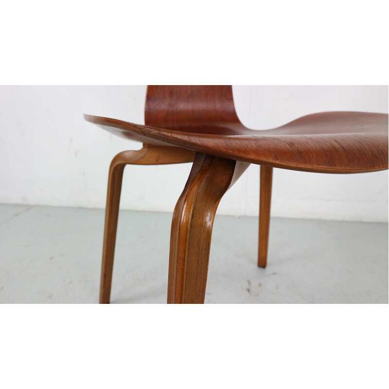 Vintage Grand Prix 4130 houten stoel van Arne Jacobsen