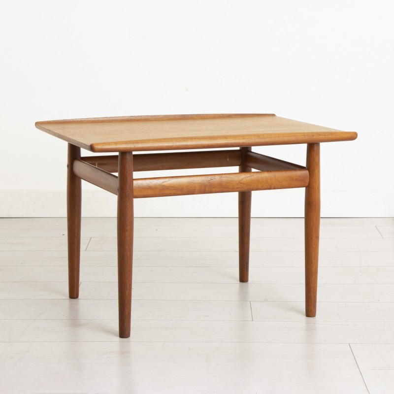 Tavolino danese vintage in teak di Grete Jalk per Glostrup Møbelfabrik, 1960