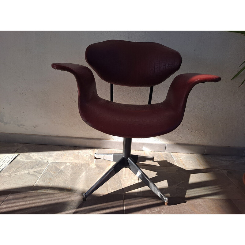 Vintage office armchair in red leather, Italy