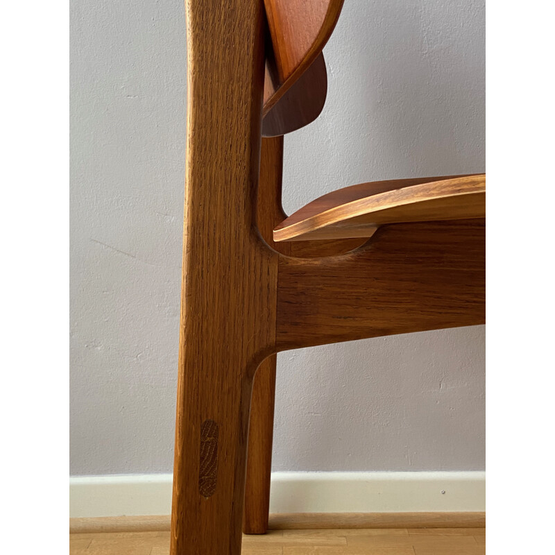 Vintage 155 chair in oakwood and teak by Børge Mogensen for Søborg Møbler, Denmark 1950s