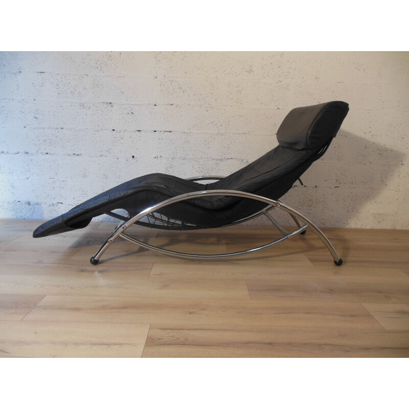 Chaise longue in black leather - 1980s