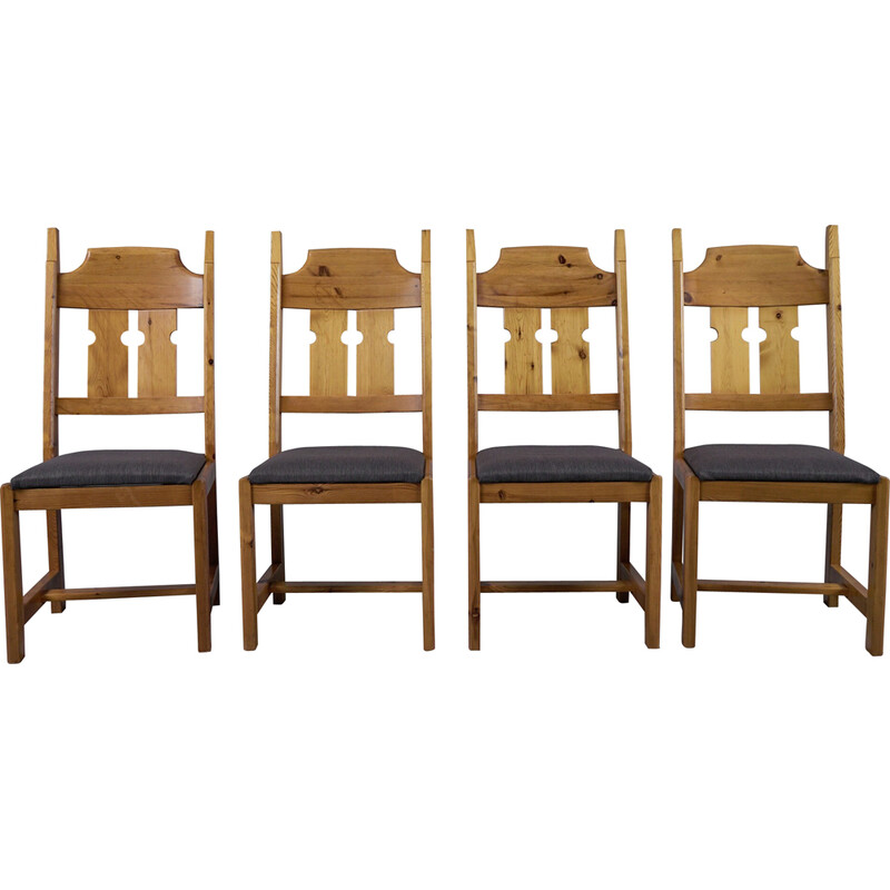 Conjunto de 4 cadeiras de pinho de Gilbert Marklund para Furusnickarn Ab, Suécia 1970