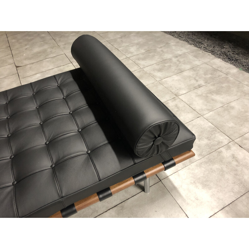 Vintage black leather daybed by Knoll, 2012