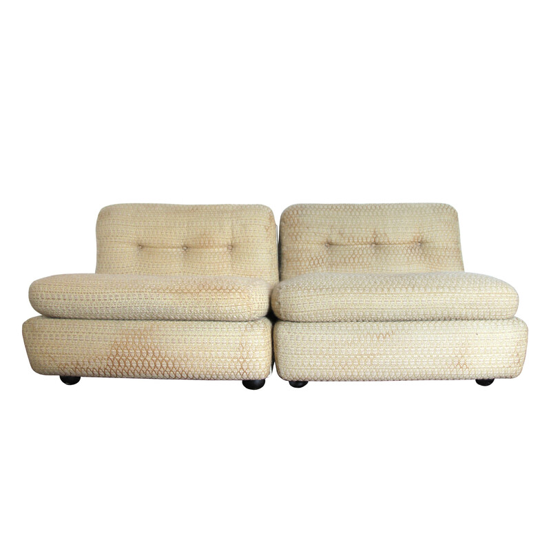 Pair of vintage Amanta armchairs in fiberglass and wool by Mario Bellini for C&B, Italy 1968s