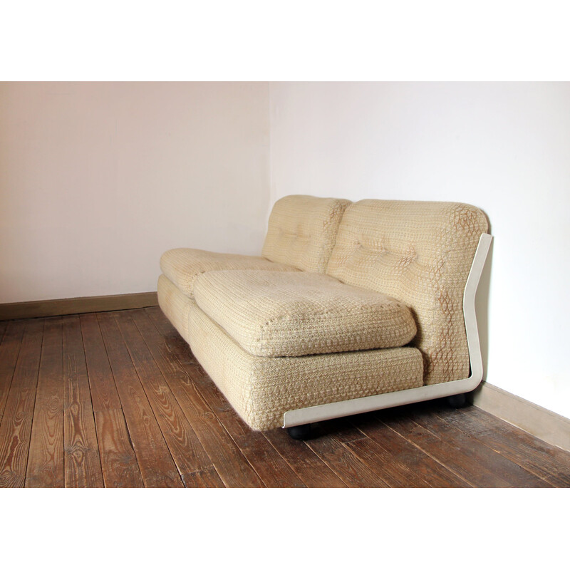 Sillón vintage Amanta en fibra de vidrio y lana de Mario Bellini para C