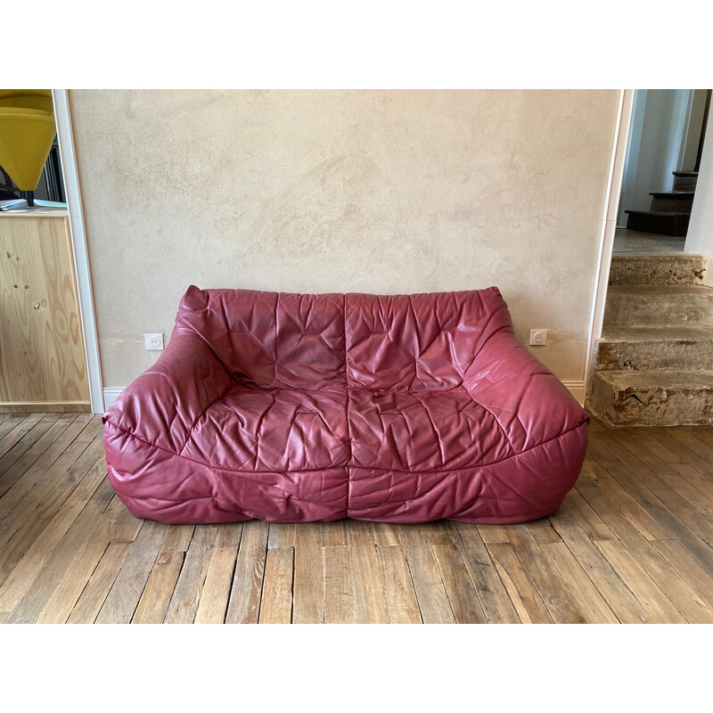 Vintage-Sofa "informel" aus bordeauxrotem Leder von Hans Hoprfer, 1984