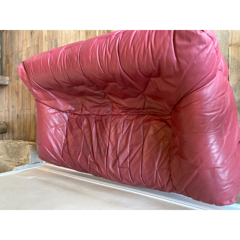 Vintage-Sofa "informel" aus bordeauxrotem Leder von Hans Hoprfer, 1984