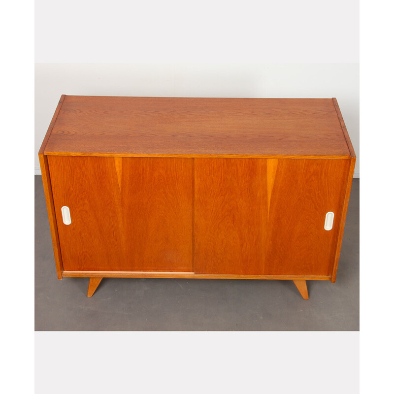 Vintage U-452 oakwood chest of drawers by Jiri Jiroutek for Interier Praha, Czech Republic 1960s