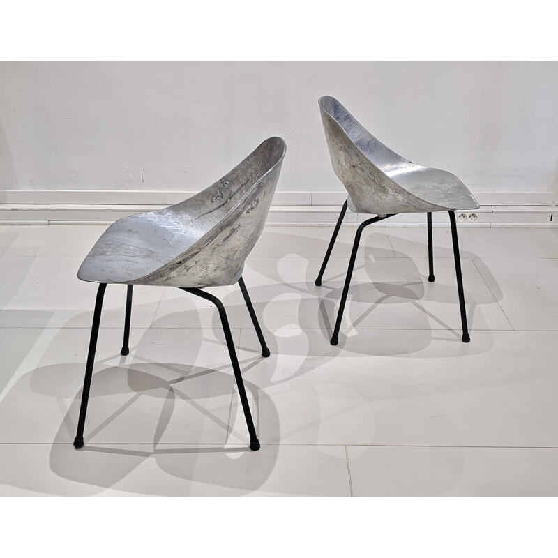 Set of 4 vintage aluminum "tulip" chairs by Pierre Guariche, 1950