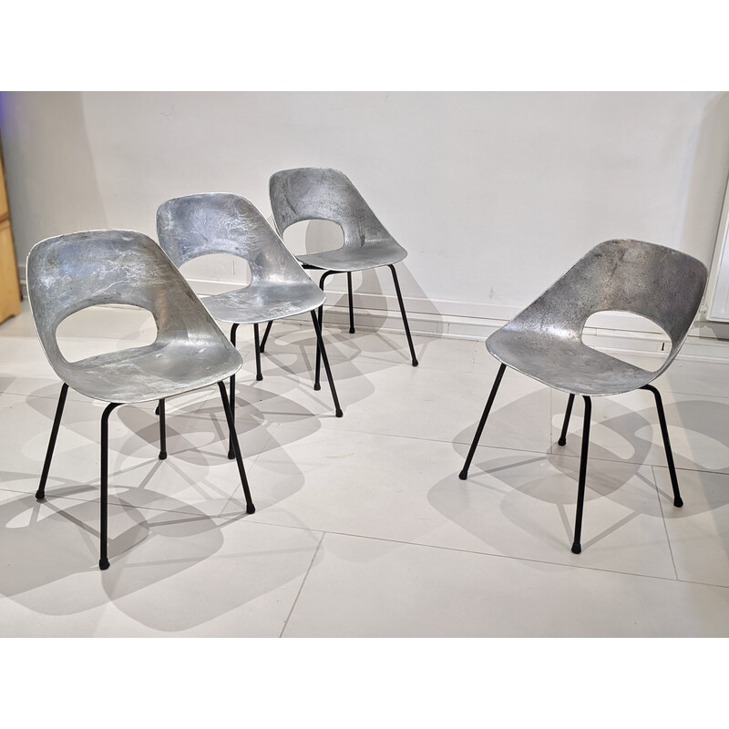 Set of 4 vintage aluminum "tulip" chairs by Pierre Guariche, 1950