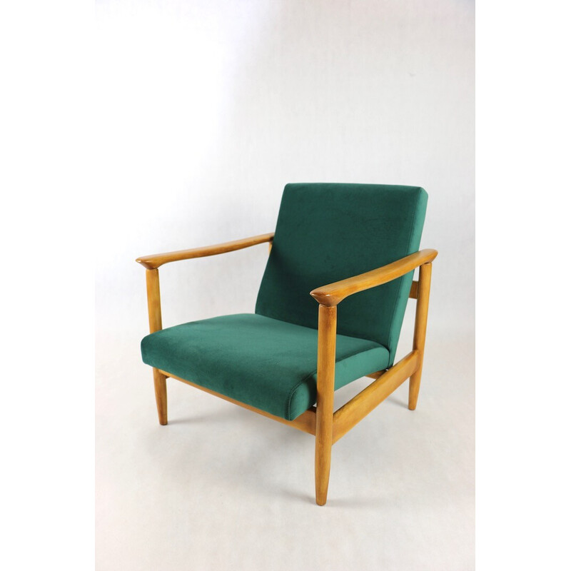 Vintage GFM-142 fauteuil in hout en groen fluweel van Edmund Homa, 1970