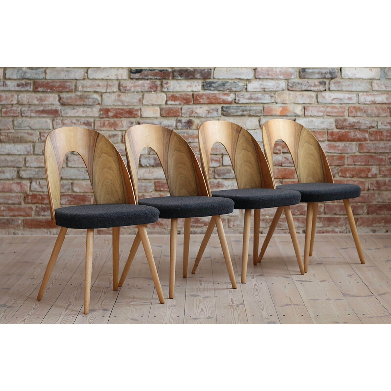 Conjunto de 4 cadeiras de tecido Kvadrat vintage por Antonin Šuman, República Checa nos anos 60