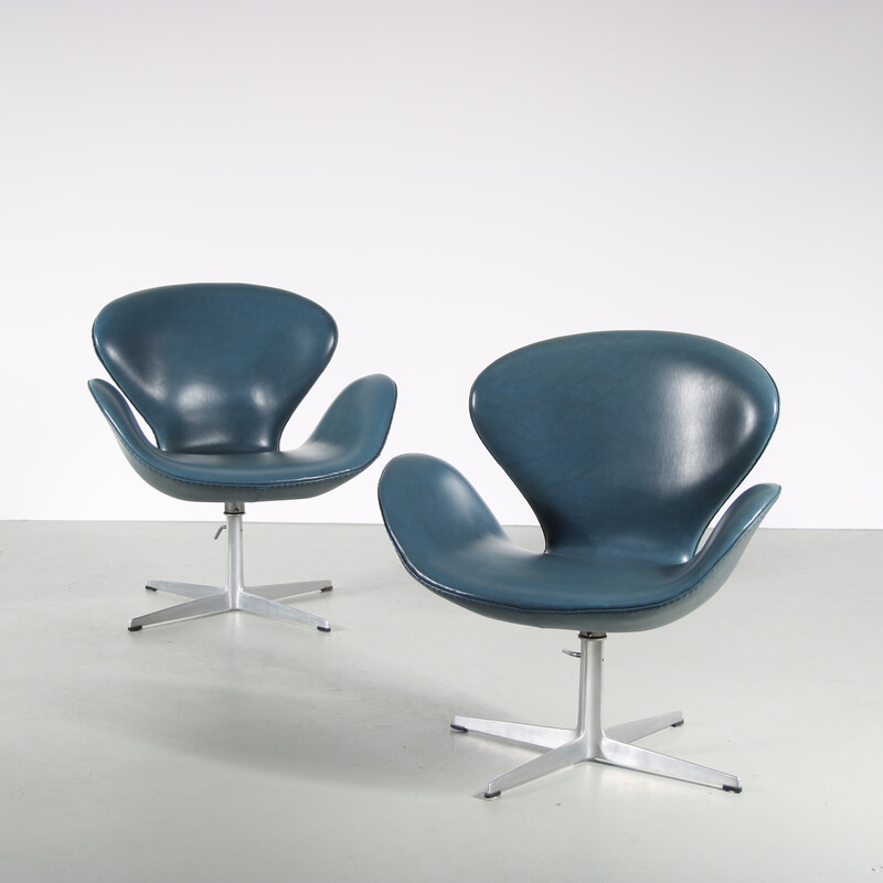 Pair of vintage metal and skai "Swan" armchairs by Arne Jacobsen for Fritz Hansen, Denmark 1960s