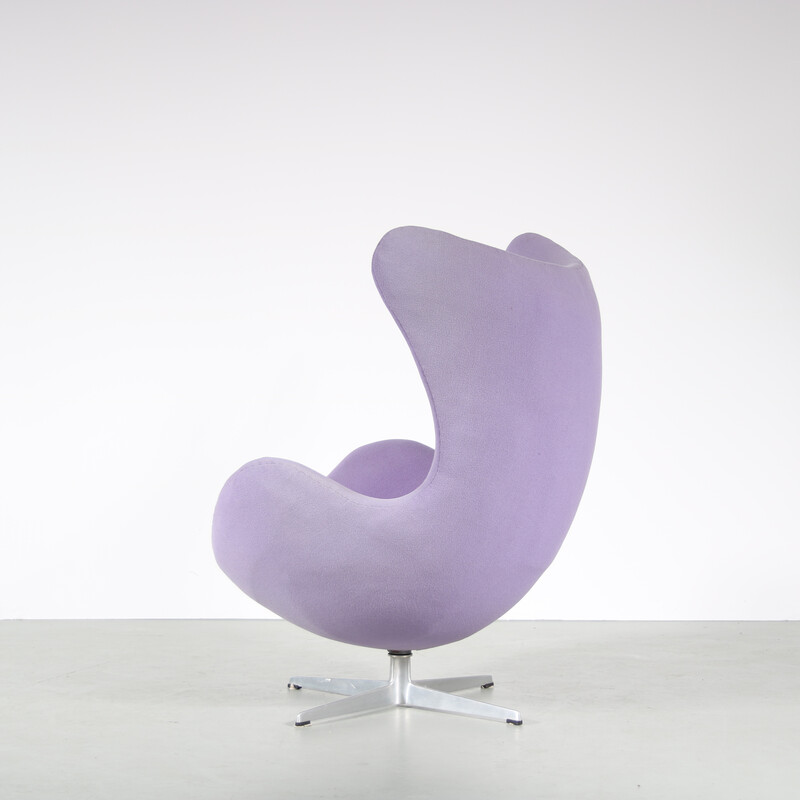 Vintage "Egg" armchair in metal and lilac fabric by Arne Jacobsen for Fritz Hansen, Denmark 1960s