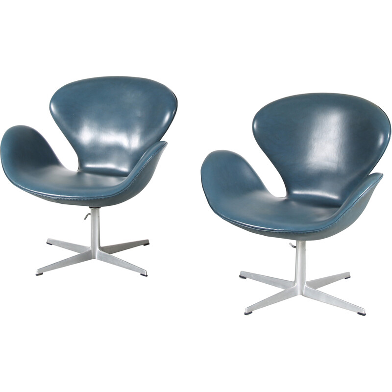 Pair of vintage metal and skai "Swan" armchairs by Arne Jacobsen for Fritz Hansen, Denmark 1960s