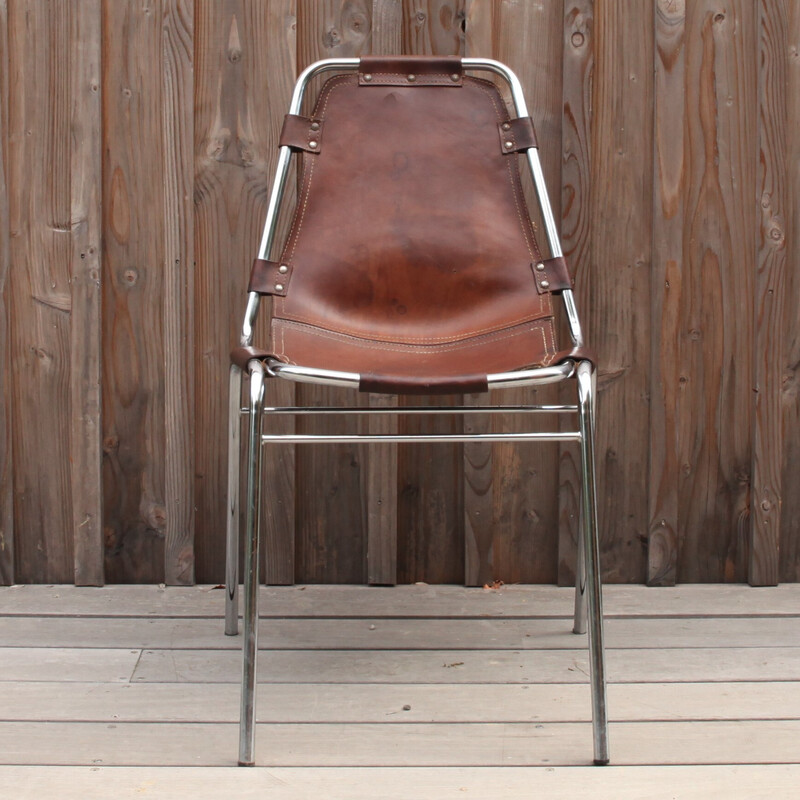 Vintage stoel geselecteerd door Charlotte Perriand voor Les Arcs