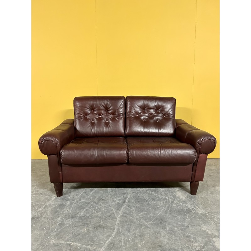 Vintage burgundy leather 2-seater danish sofa with buttons, 1970s