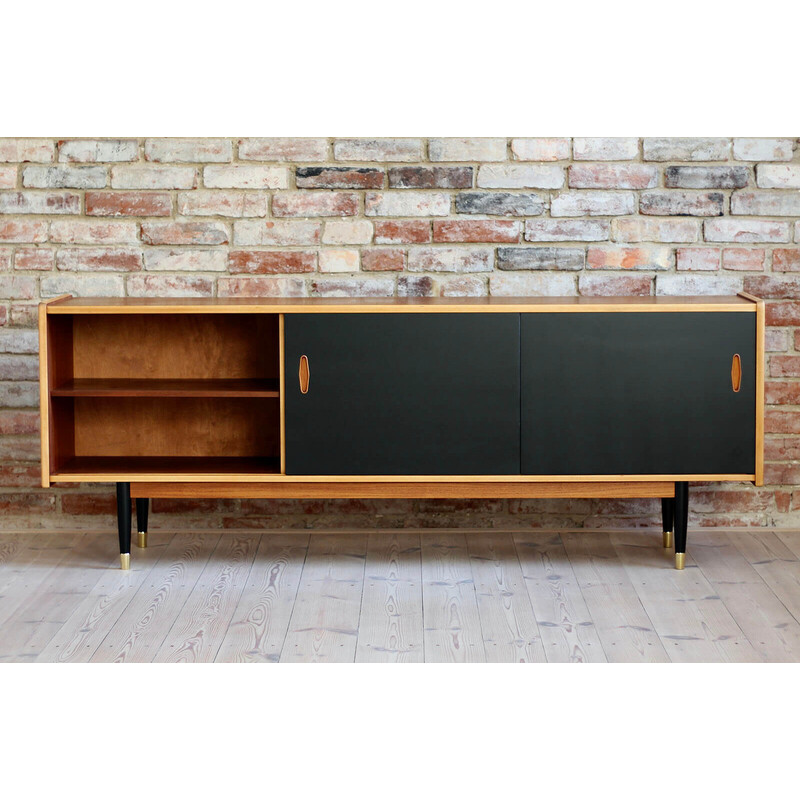 Enfilade vintage scandinave en teck et laiton par Nils Jonsson pour Hugo Troeds, 1960